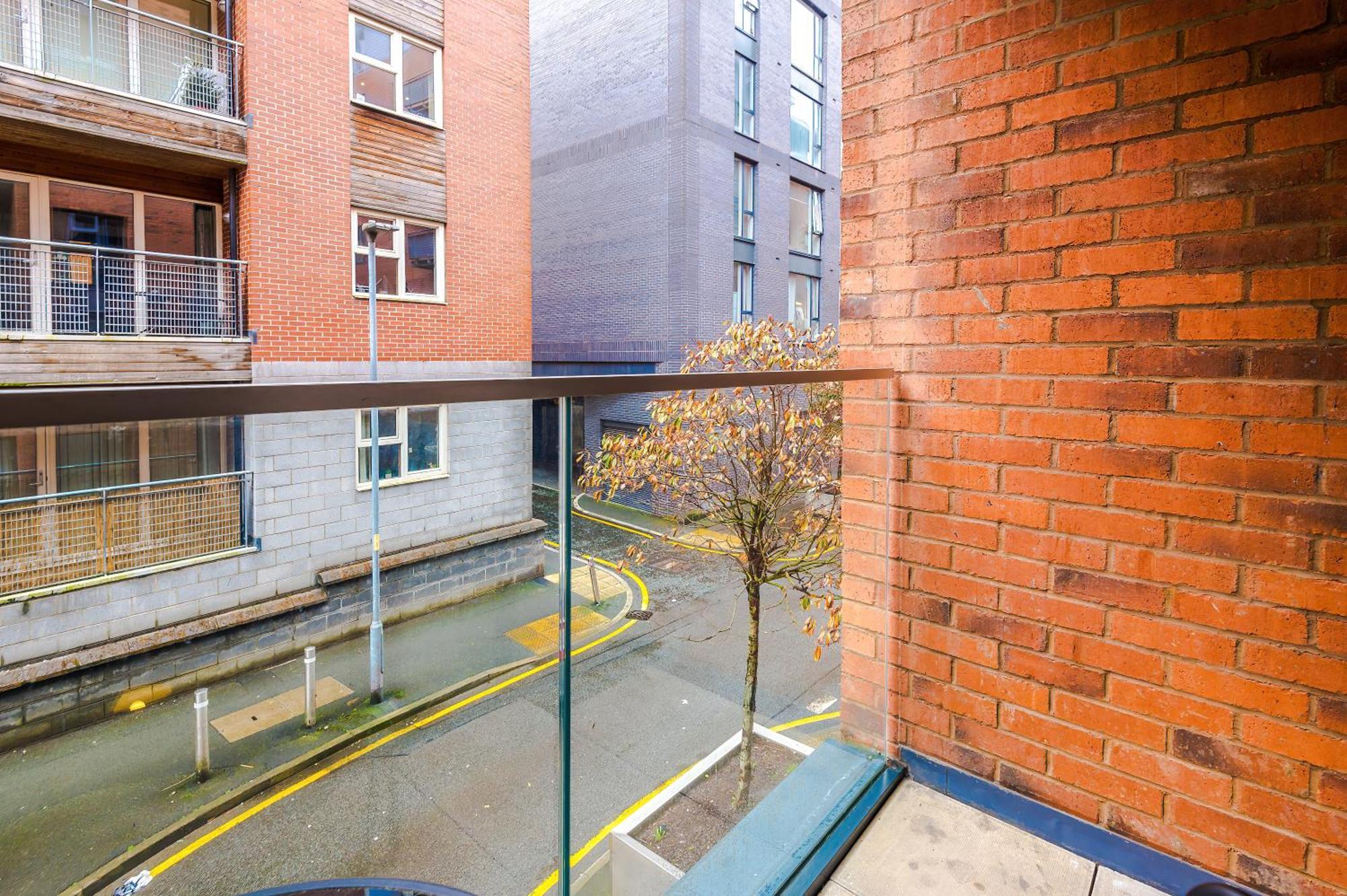 Hilltop Serviced Apartments- Northern Quarter 曼彻斯特 外观 照片